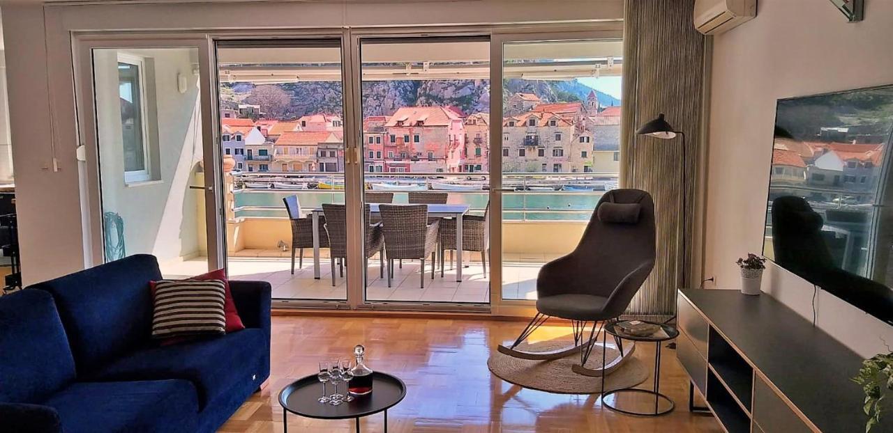 Mitra Zonata Pink Lägenhet Omiš Exteriör bild
